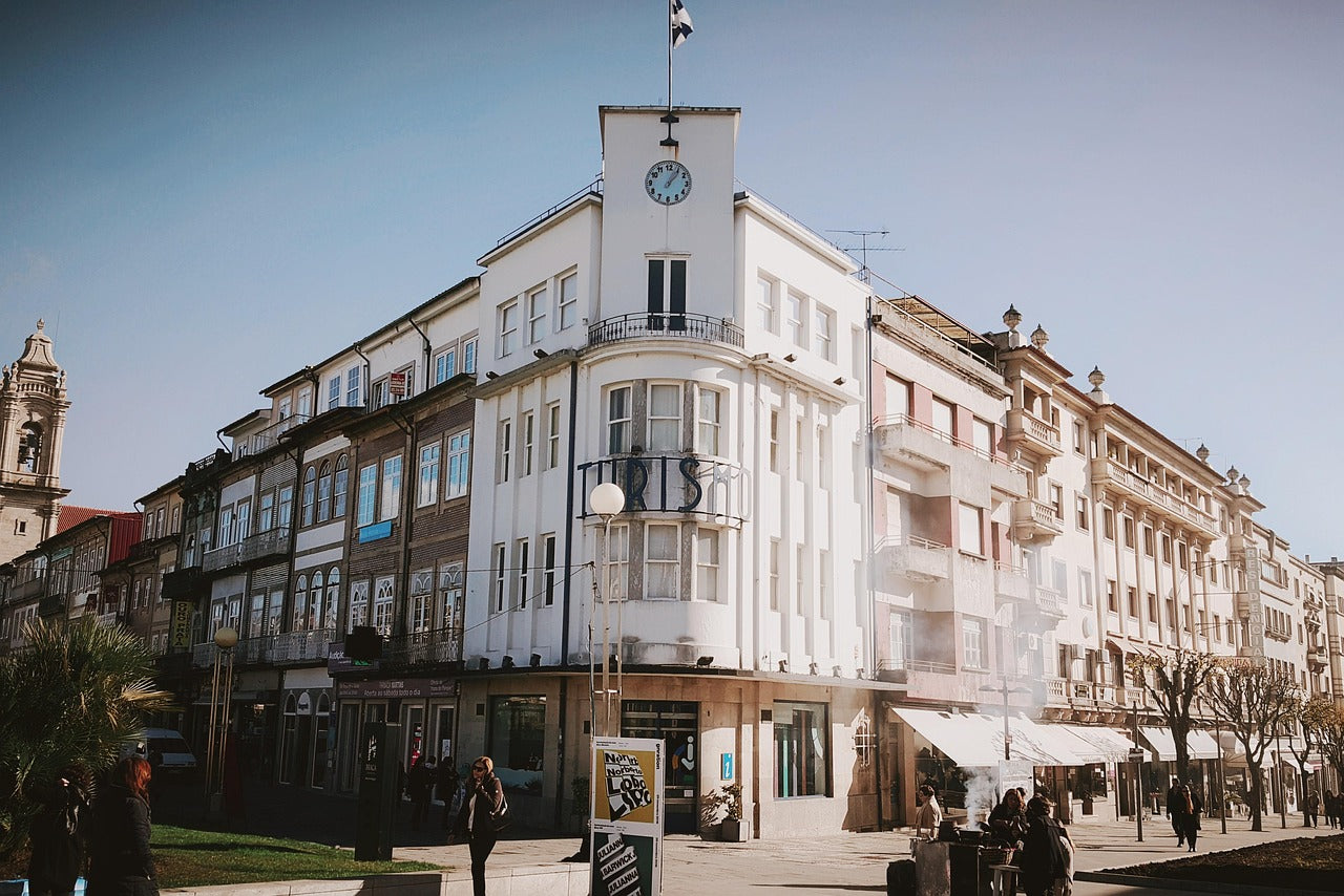 Bandung City Heritage & Shopping Experience