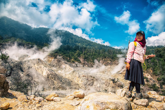 Volcano & Tea Fields Discovery Tour